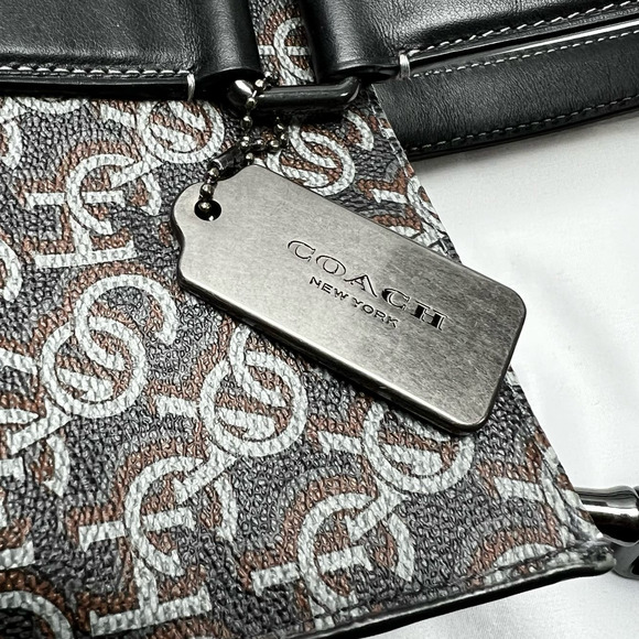 Coach Graham Structured Tote Signature Monogram Print CE749 Men's Crossbody - Picture 4 of 11
